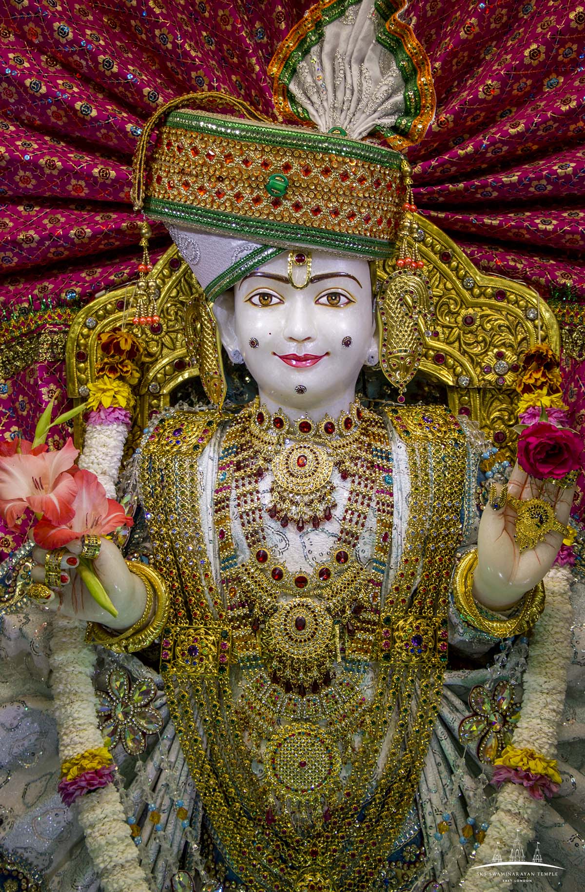 ©1987-2017 SKS Swaminarayan Temple East London